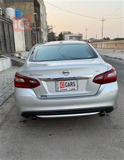 نيسان ألتيما